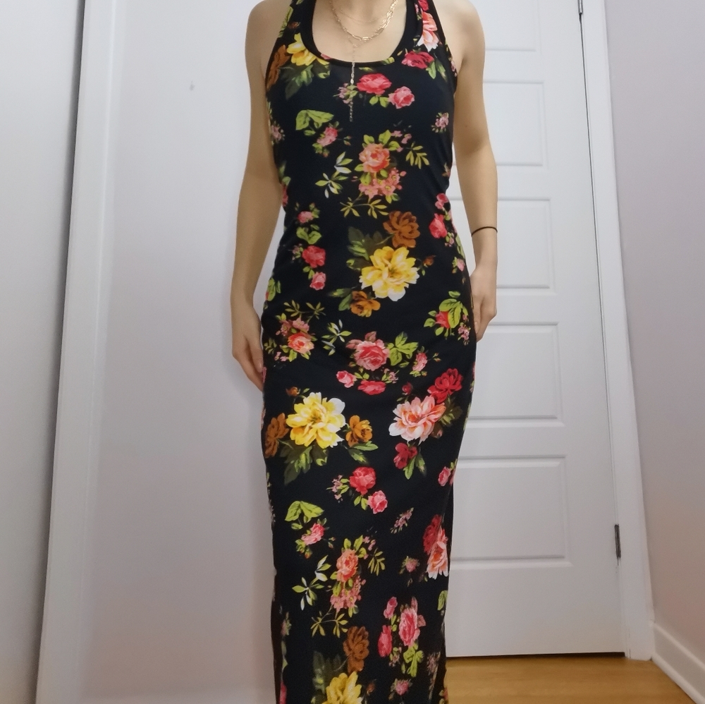 Maxi dress from streetwear society